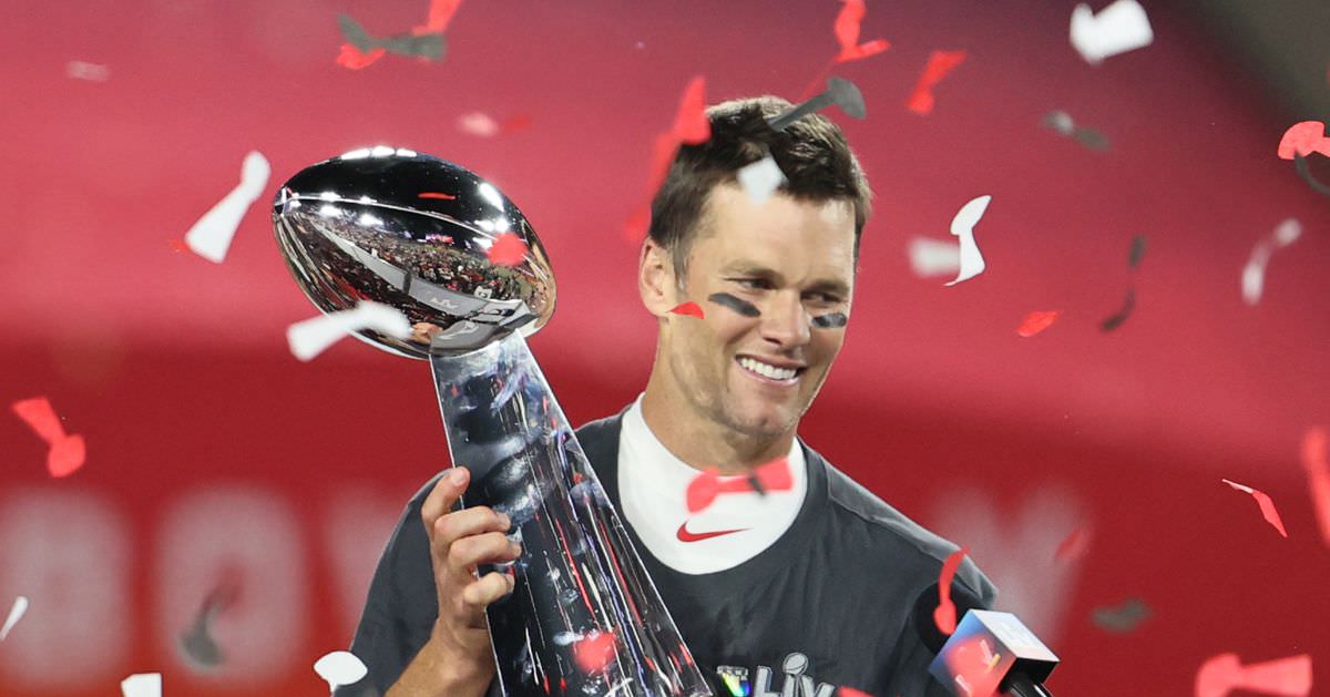 Como Tom Brady se compara a outros atletas na casa dos 40 anos