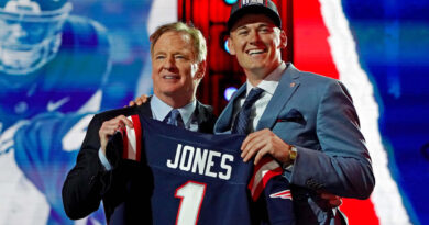 Josh McDaniels explica o que os Patriots gostam no quarterback do primeiro turno, Mac Jones