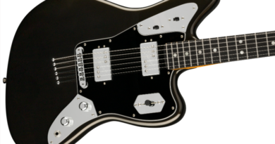 Fender comemora 60 anos do Jaguar
