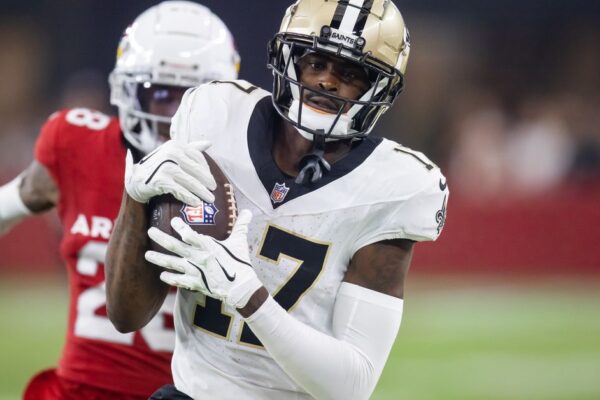 Ex-Saints WR AT Perry assina com o Denver Broncos