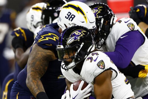 Ravens x Chargers: A Batalha Imperdível que Vai Agitar a NFL!