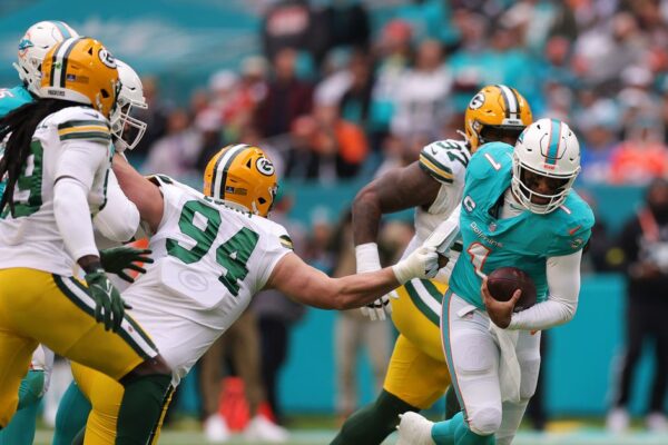 Dolphins e Packers: O Confronto Imperdível do Dia de Ação de Graças!