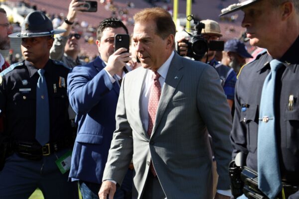 Nick Saban nos Dolphins: O Fracasso que Transformou sua Carreira na NFL!