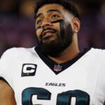 Jordan Mailata: A Ascensão do Melhor Tackle da NFL e Seu Impacto Incrível!