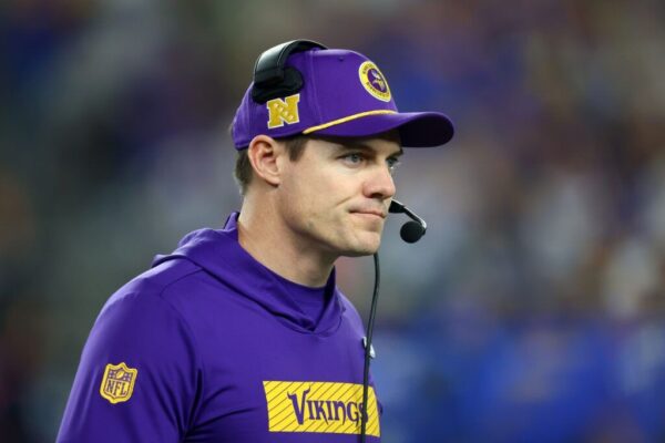 Kevin O’Connell: O Gênio que Está Transformando os Vikings em Candidatos ao Super Bowl!