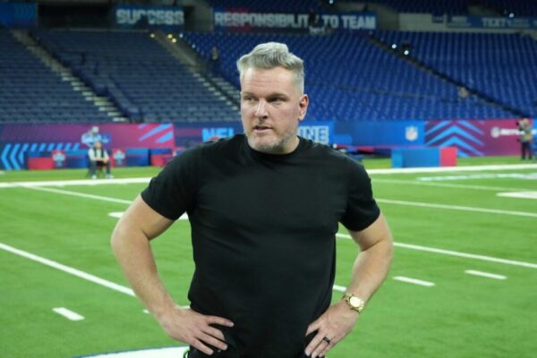 Pat McAfee Choca ao Anunciar Ausência no NFL Draft: Entenda o Motivo!