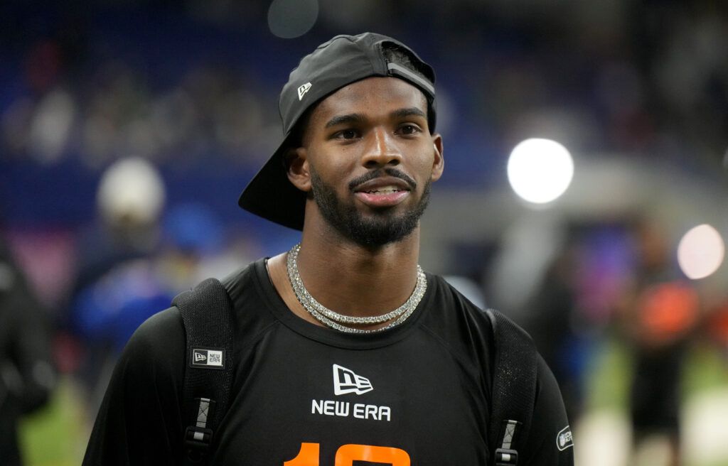 Shedeur Sanders fica com os novos Raiders QB Geno Smith, Ignites NFL Draft Rumores com Post Viral