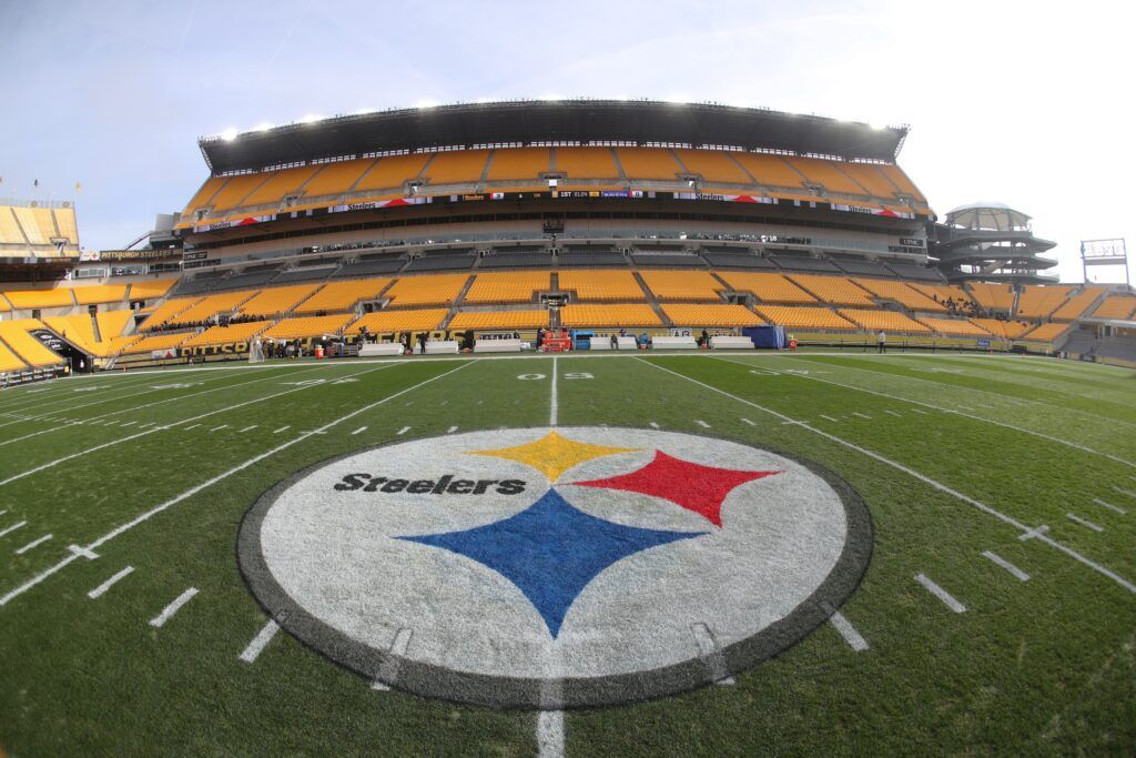 A NFL Draft Expert revela por que é improvável que os Steelers trocem na 1ª rodada, apesar dos rumores