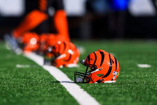 Analista aponta uma fraqueza gritante que o Bengals não conseguiu abordar em 2025 NFL Draft Analista aponta uma fraqueza gritante que o Bengals não conseguiu abordar em 2025 NFL Draft
