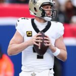 Derek Carr se Aposenta: O Fim de uma Era e o Legado que Deixa na NFL!