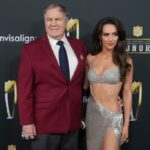 A lendária NFL HC Bill Belichick faz os sentimentos conhecidos sobre o papel de sua namorada Jordon Hudson na Carolina do Norte