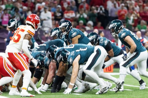 Tush Push na NFL: O Que a Permanência Significa para os Santos e Rivais!