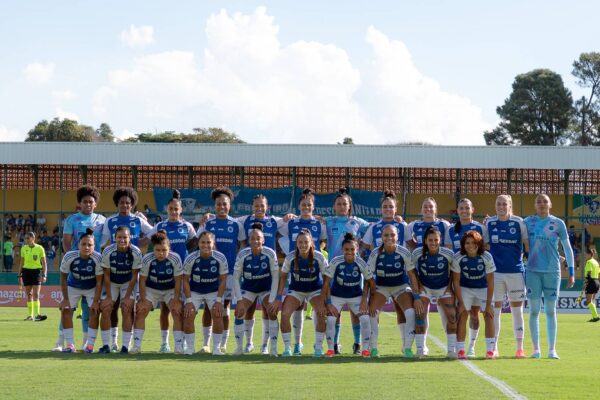 Ronaldo Fenômeno: O Grande Impulsor do Futebol Feminino no Cruzeiro!