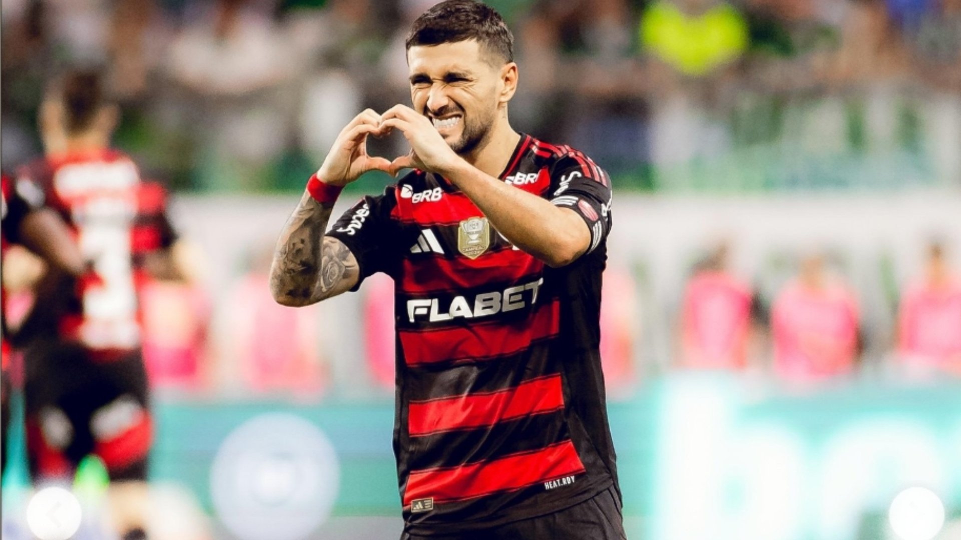 Arrascaeta Revela: O Rival Imbatível que Assusta o Futebol Brasileiro!