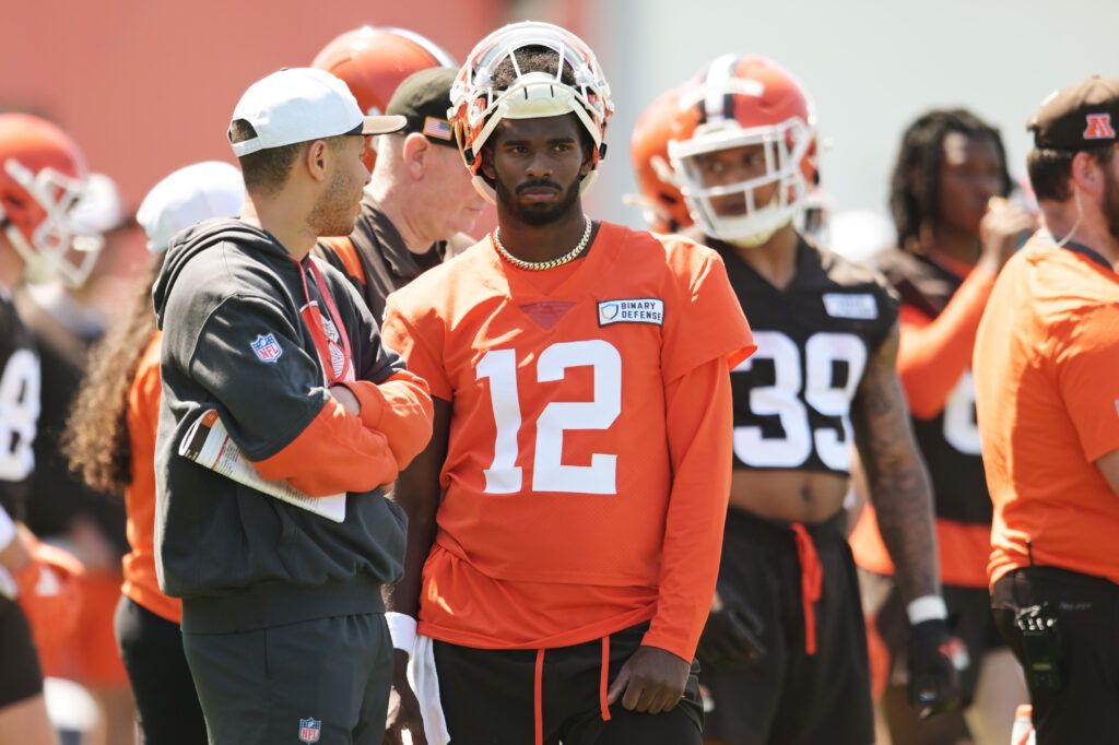 Analista da NFL define 1 objetivo ‘muito realista’ para Shedeur Sanders provar que os críticos de Deion Sanders estão errados