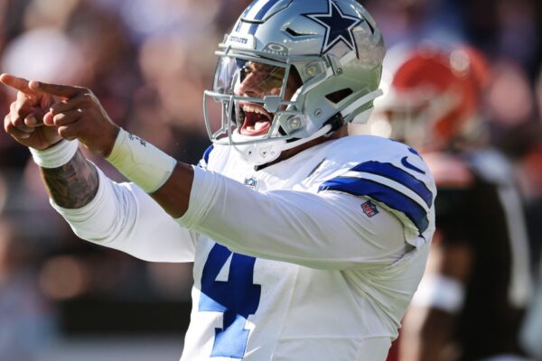 A Revolução de Aaron Rodgers: O Que Esperar na Nova Era dos Steelers A Revolução de Aaron Rodgers: O Que Esperar na Nova Era dos Steelers