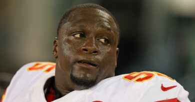 Ex-jogador da NFL acusado de sequestro no Mississippi