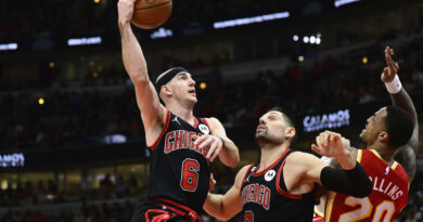 Boatos da NBA: Bulls disseram às equipes que Alex Caruso Trade poderia levá-los a 2 escolhas de primeira rodada