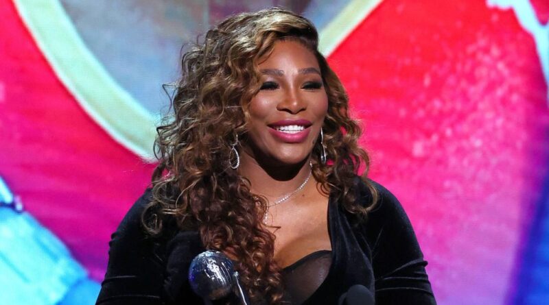 Serena Williams recebe prêmio Jackie Robinson Sports no NAACP Image Awards 2023