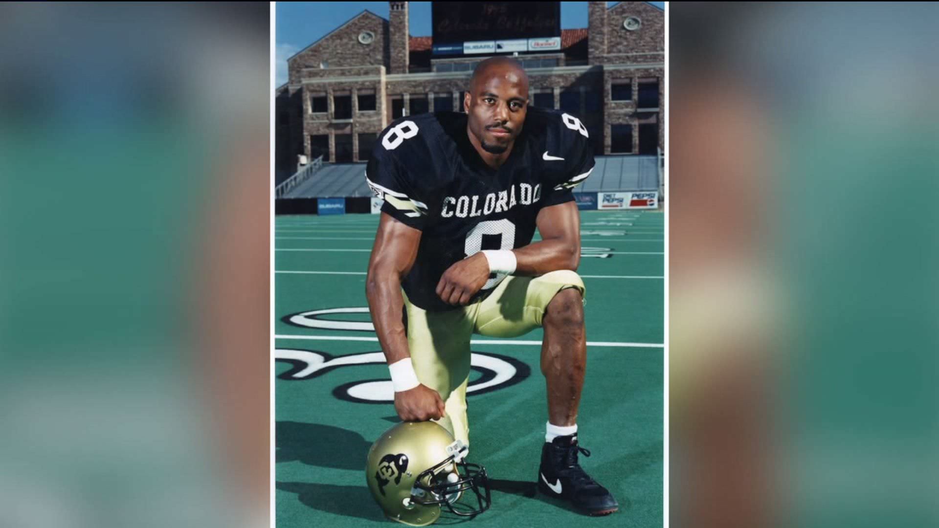 Ex-jogador de NFL T.J. Cunningham disparou fatalmente em disputa por estacionamento