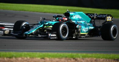 Award winner Browning completes Aston Martin F1 test at Silverstone