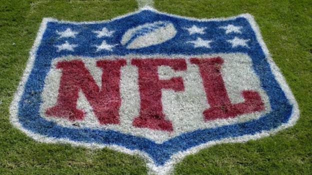 Jogadores da NFL aprovam acordo que adiciona um jogo extra à temporada regular