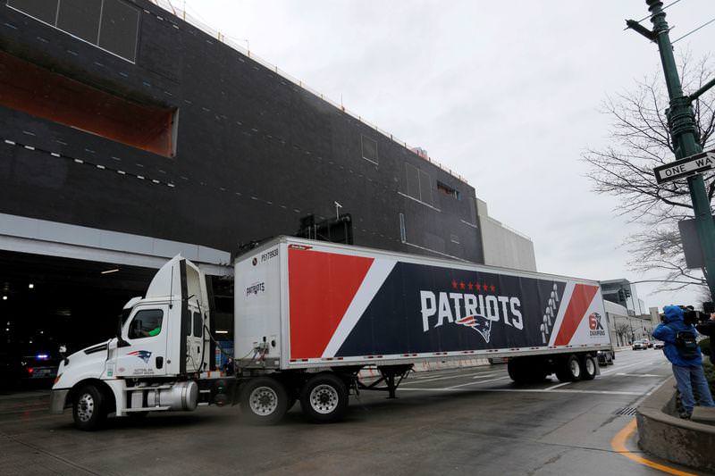 Patriots multados em US $ 1,1 milhão, perdem a escolha do draft por causa de um incidente em vídeo – Reuters