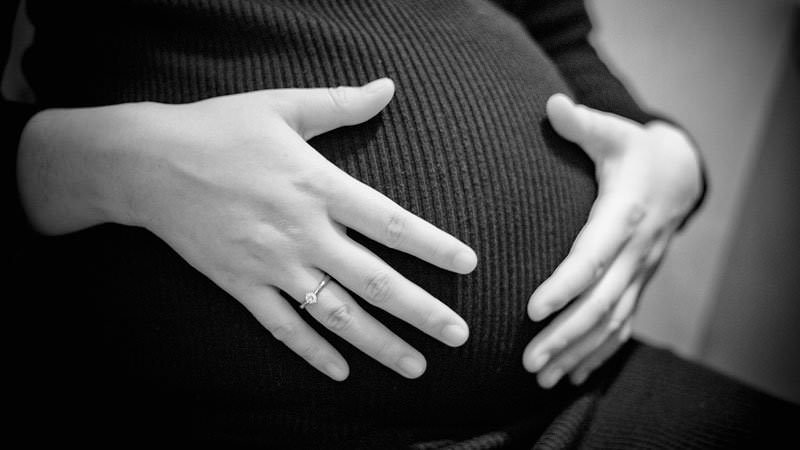 NfL sérico pode sinalizar doença subclínica em pacientes grávidas com EM